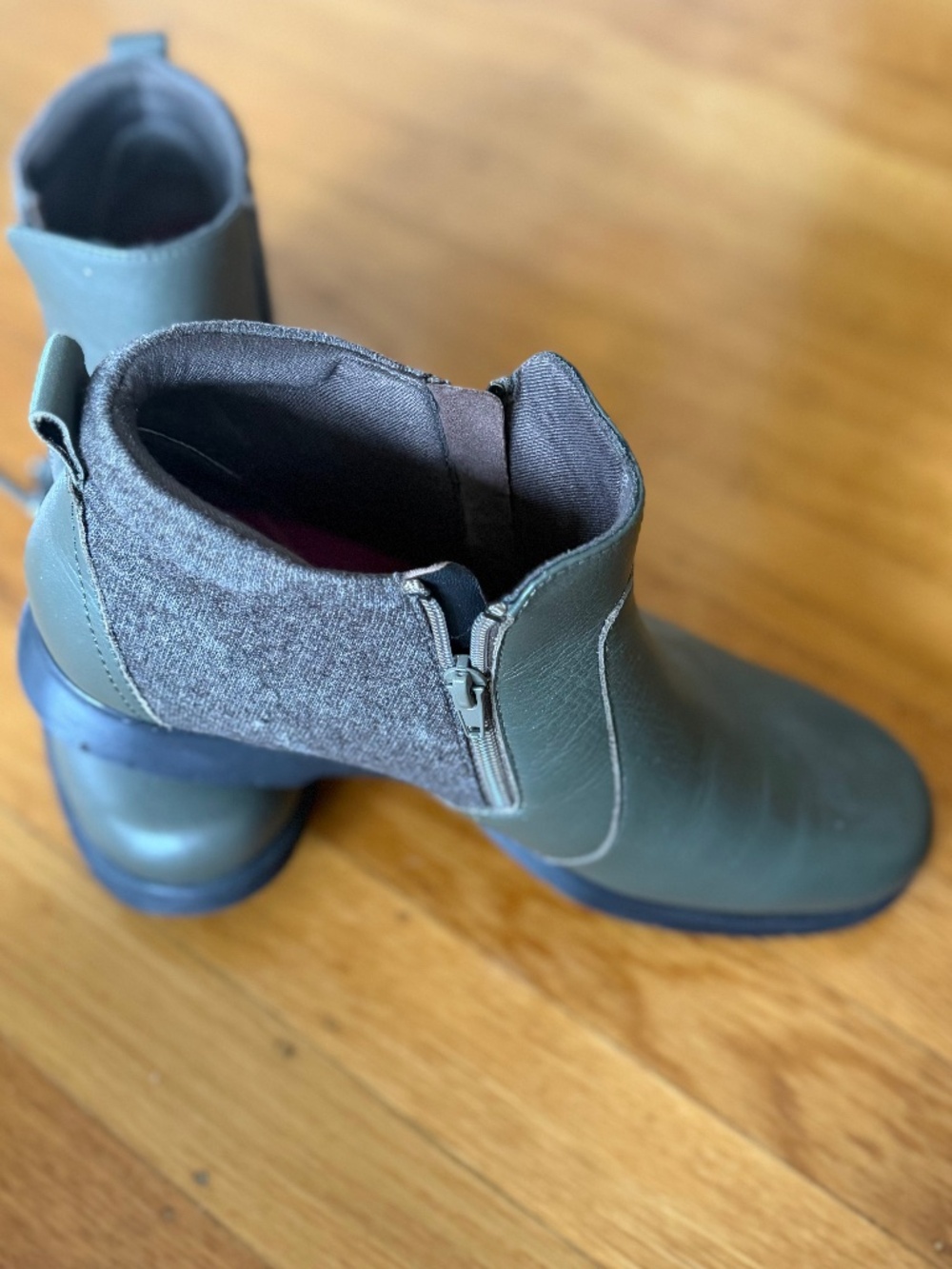 Munro ankle boots